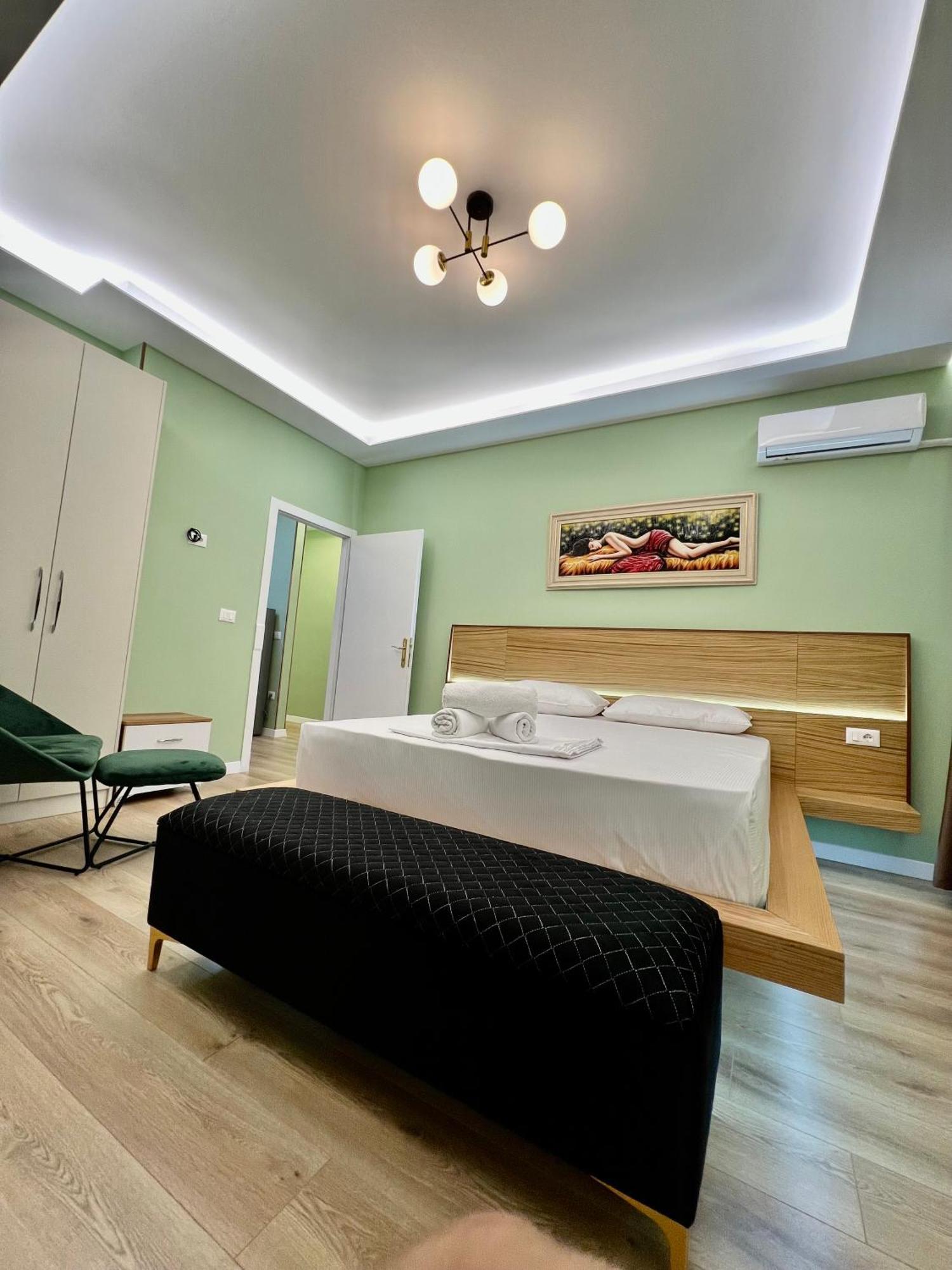 Spiranca Luxury Suites Tirana Exterior foto