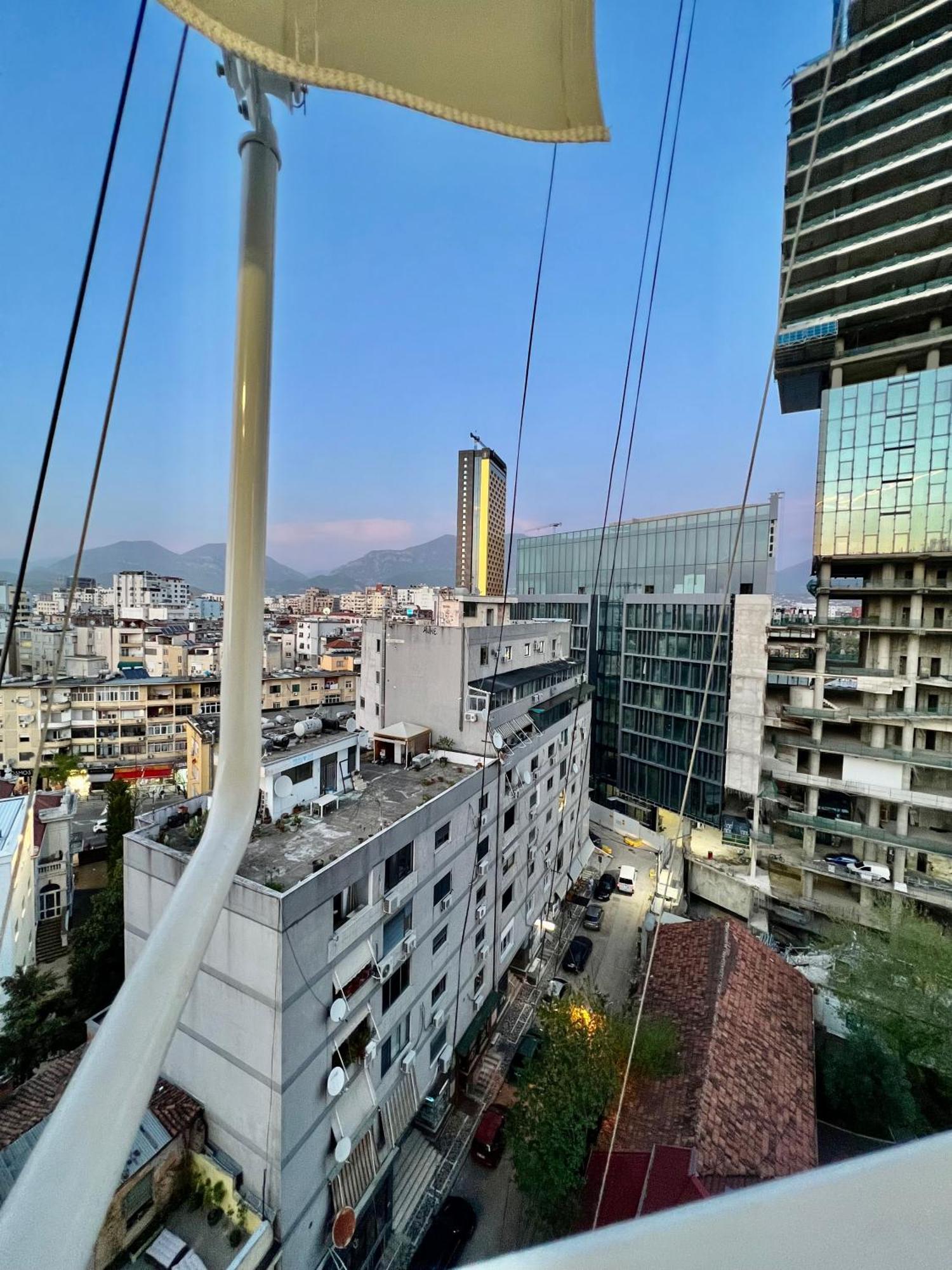 Spiranca Luxury Suites Tirana Exterior foto